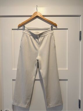 Lululemon Softstreme High-Rise Cropped Pant